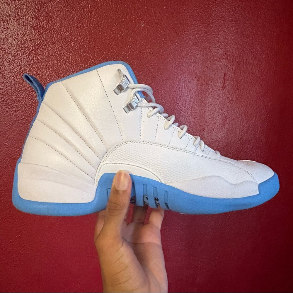 Air Jordan 12 Retro University Blue | Mens 12.5 OBO